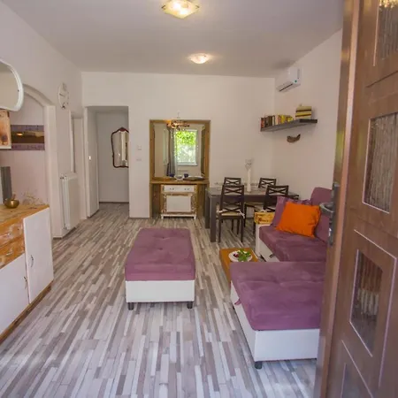Vernatura Urban Flat Apartmán *